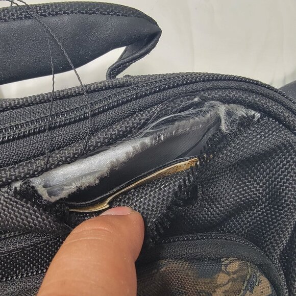 Oakley Tactical Field Gear Camouflage Black Messenger Bag Casual Outdoors - Picture 8 of 11